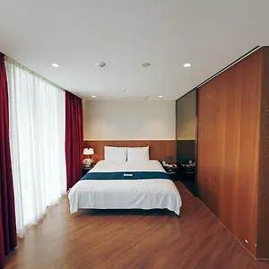 Sirius 4*, Jeju South Korea